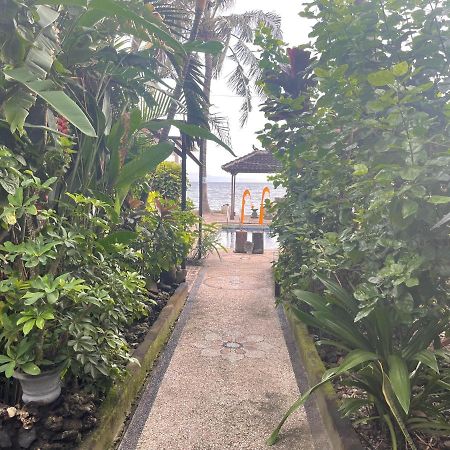 Catra Homestay Beach Apartments Candidasa Buitenkant foto