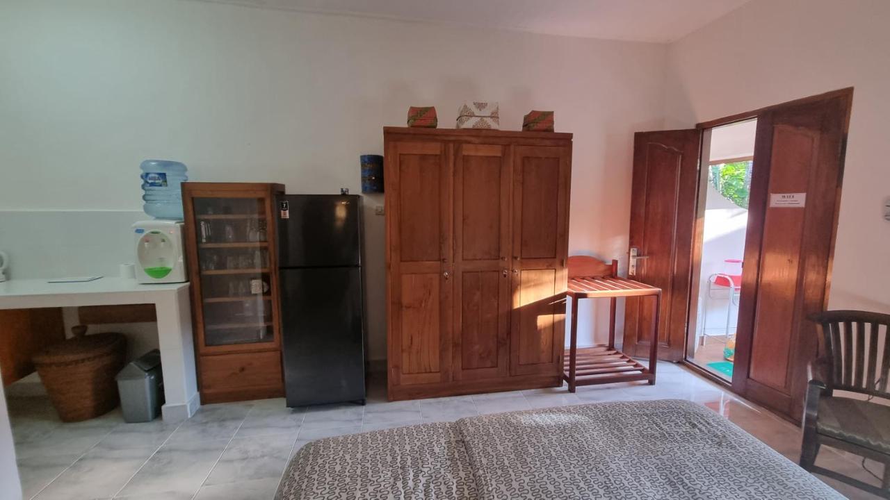 Catra Homestay Beach Apartments Candidasa Buitenkant foto