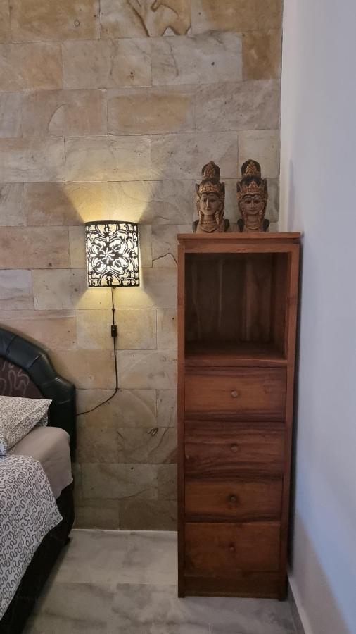 Catra Homestay Beach Apartments Candidasa Buitenkant foto