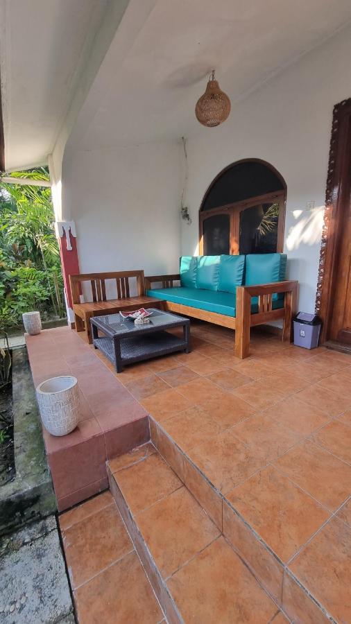 Catra Homestay Beach Apartments Candidasa Buitenkant foto